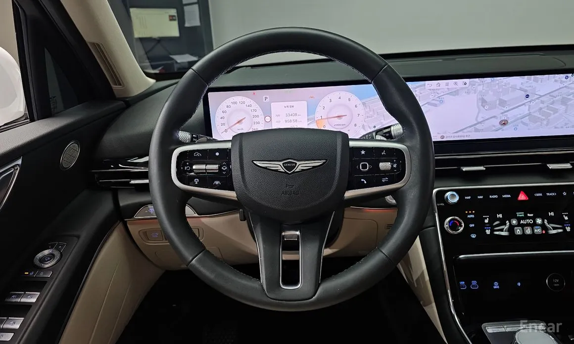 Фото 13 - Genesis GV80