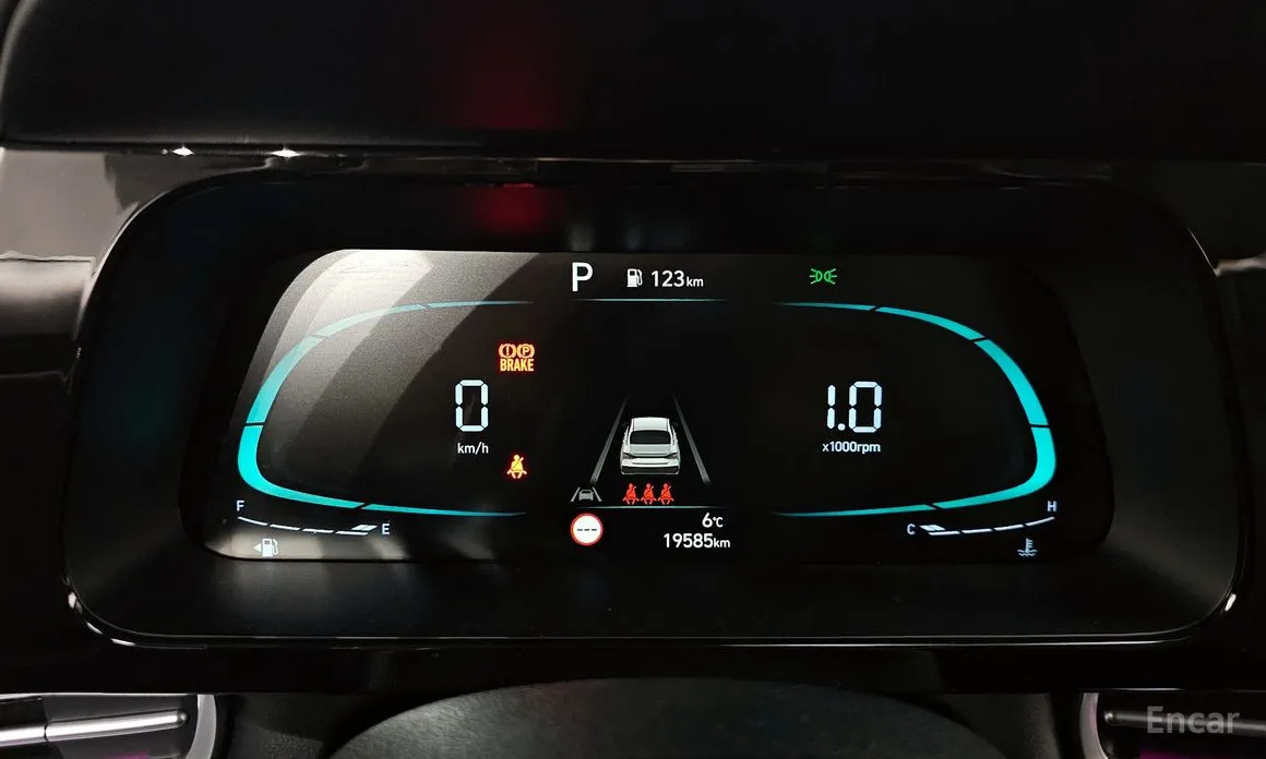 Фото 8 - Hyundai Avante