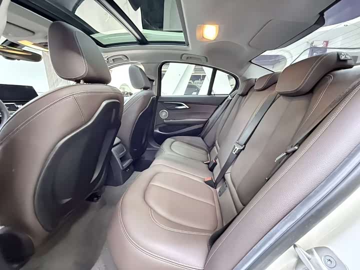 Фото 9 - BMW 1 Series