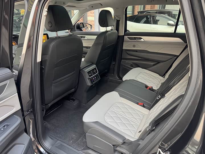 Фото 9 - Volkswagen Tavendor