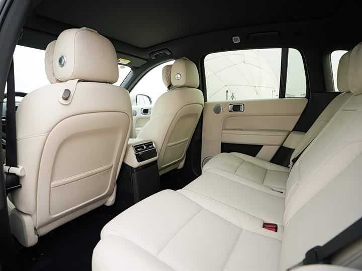 Photo 9 - LiXiang L6