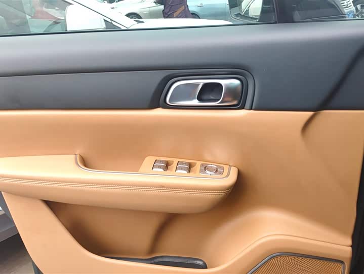 Фото 7 - LiXiang One