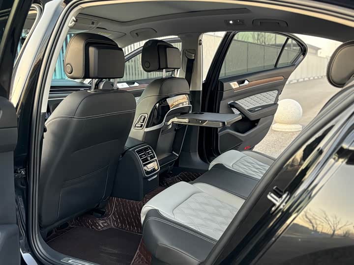 Фото 5 - Volkswagen Magotan