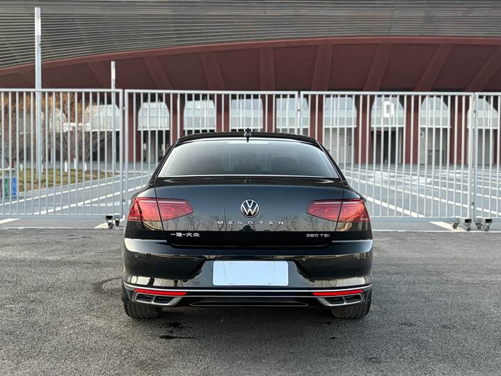 Фото 8 - Volkswagen Magotan