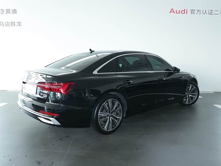 Фото 4 - Audi A6L