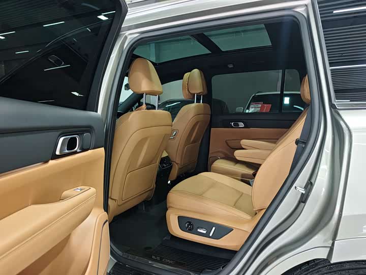 Фото 9 - LiXiang One