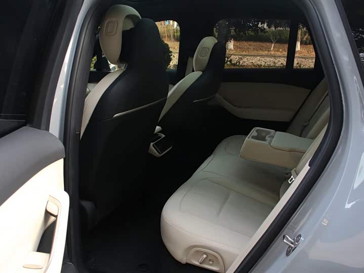 Фото 9 - Nio ES6