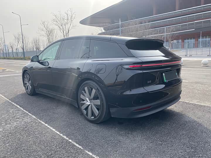 Фото 4 - LiXiang i6