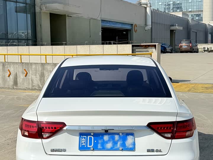 Фото 5 - Geely Emgrand GL