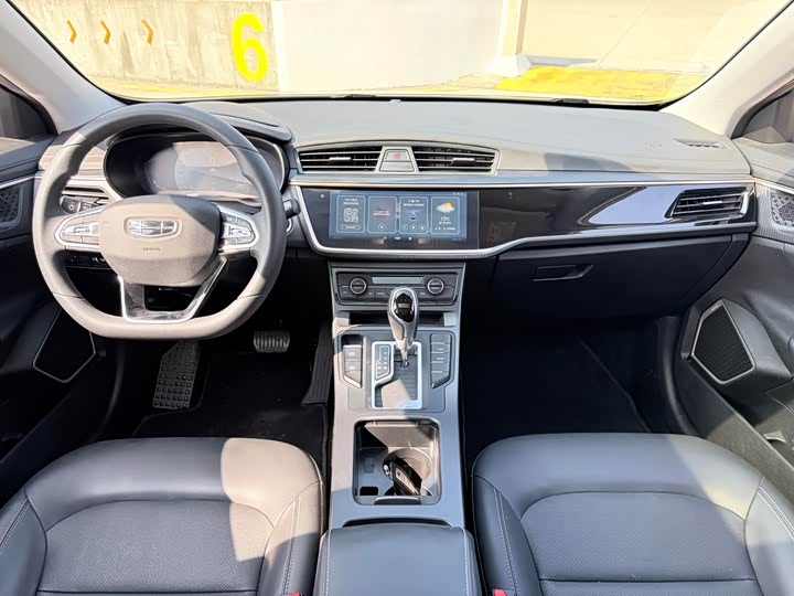 Фото 7 - Geely Emgrand GL
