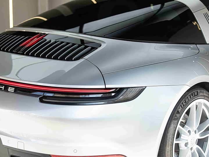 Фото 5 - Porsche 911