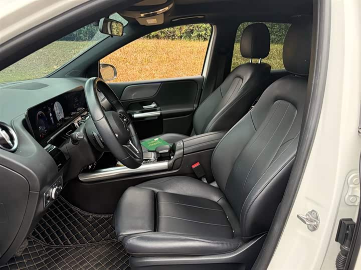 Photo 8 - Mercedes-Benz B-Class