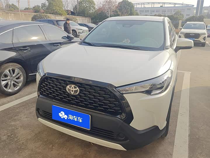 Фото 2 - Toyota Corolla Cross