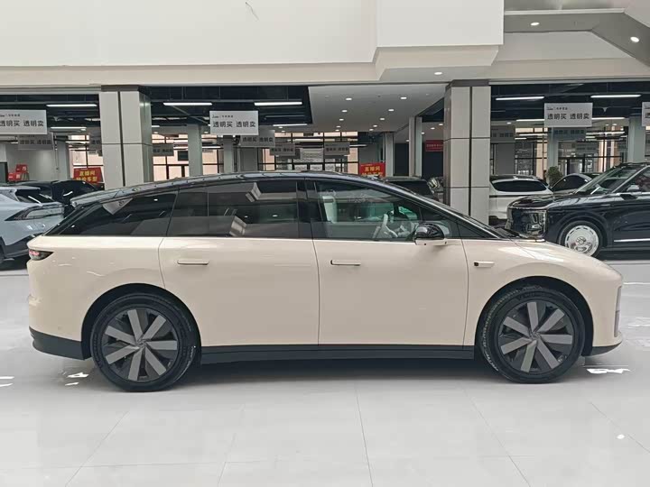 Фото 4 - LiXiang i6