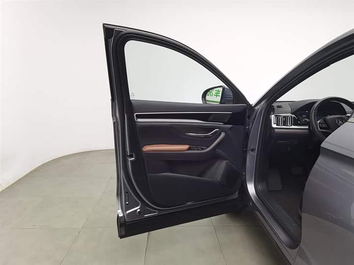 Фото 8 - BYD Song Plus