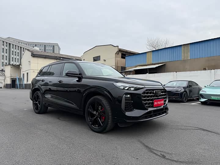 Фото 3 - Audi Q6