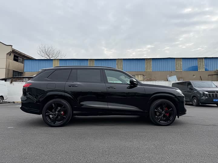 Фото 5 - Audi Q6