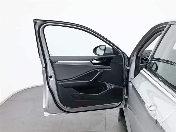 Фото 8 - Volkswagen Sagitar L