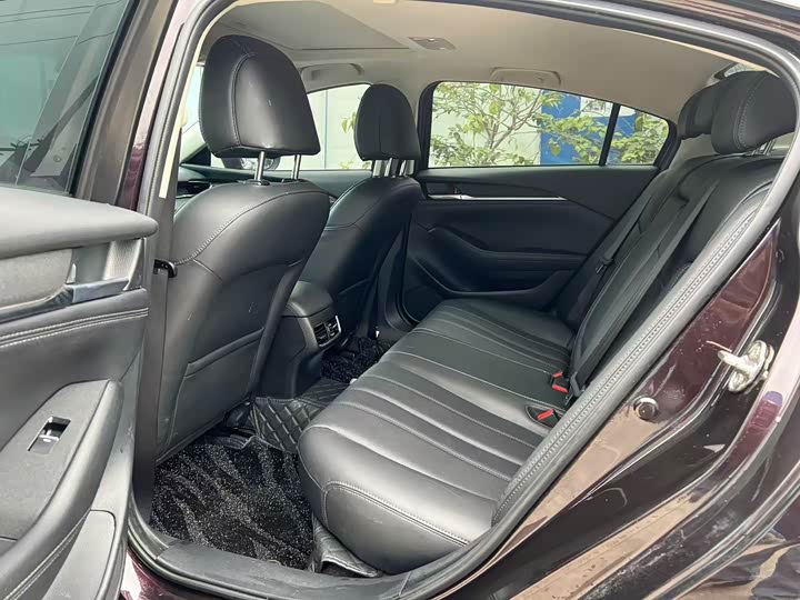 Фото 8 - Mazda Atenza