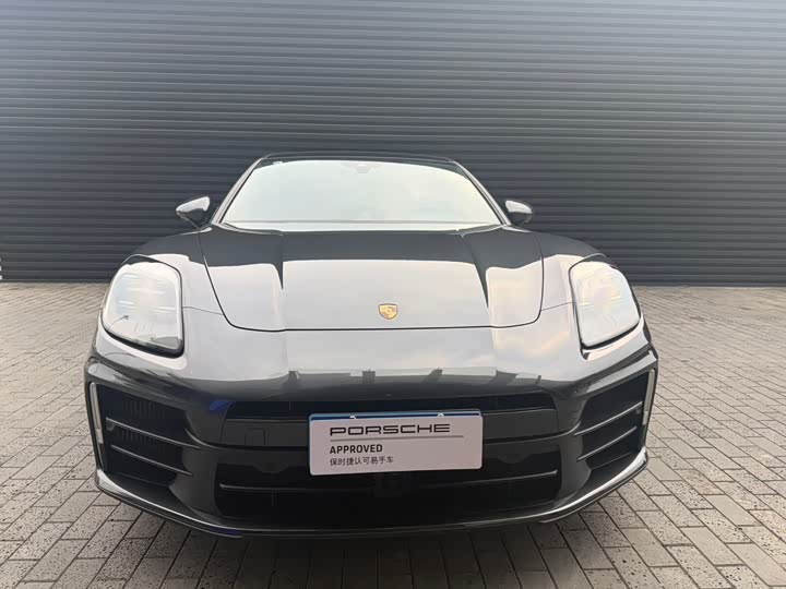 Фото 2 - Porsche Panamera