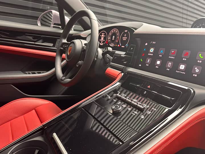 Фото 7 - Porsche Panamera