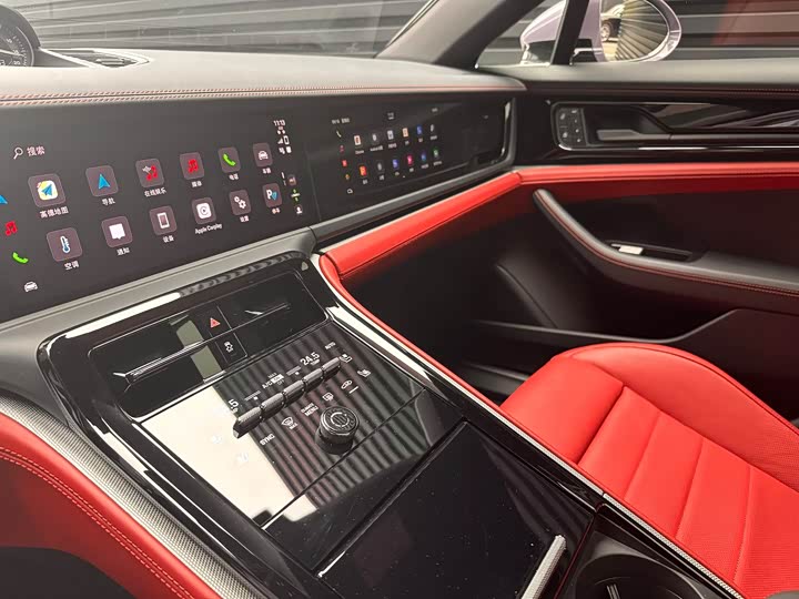 Фото 8 - Porsche Panamera