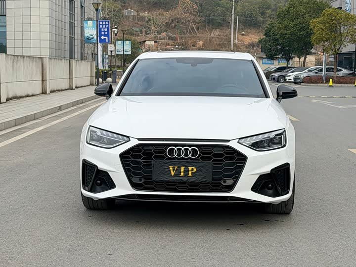 Фото 2 - Audi A4L