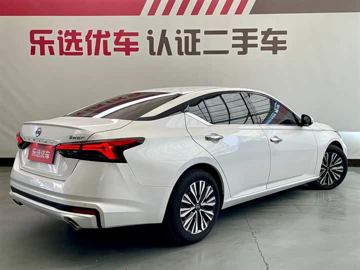 Фото 5 - Nissan Teana