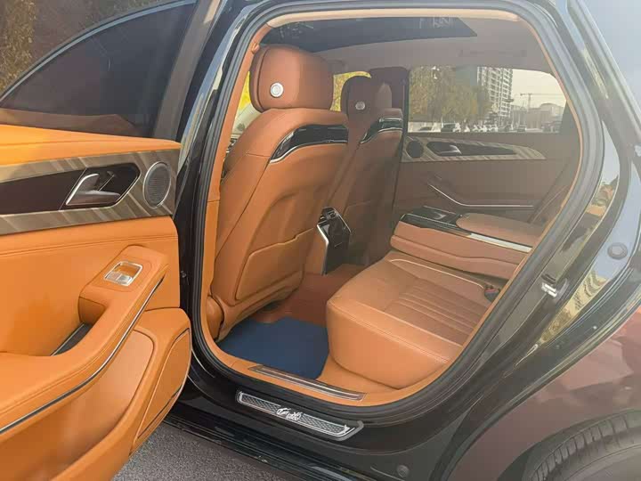 Фото 4 - Hongqi H9