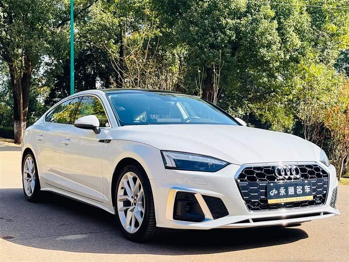 Фото 3 - Audi A5