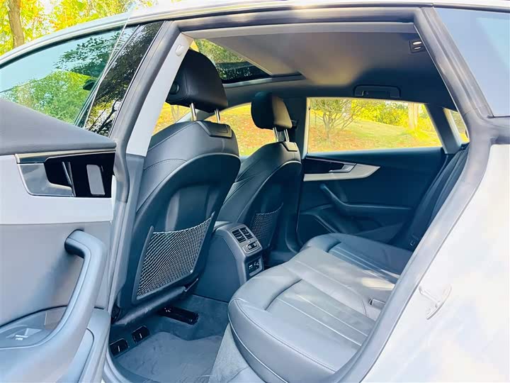 Фото 7 - Audi A5