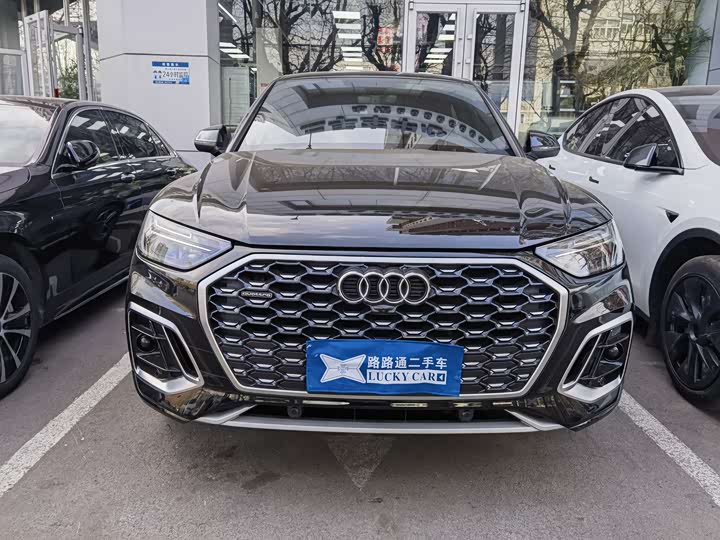 Фото 2 - Audi Q5L Sportback