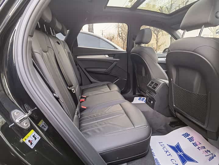 Фото 9 - Audi Q5L Sportback