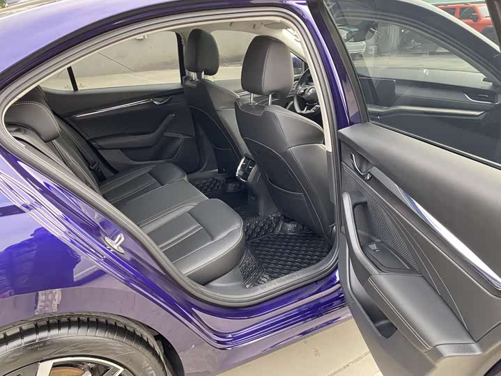 Фото 7 - Skoda Octavia Pro