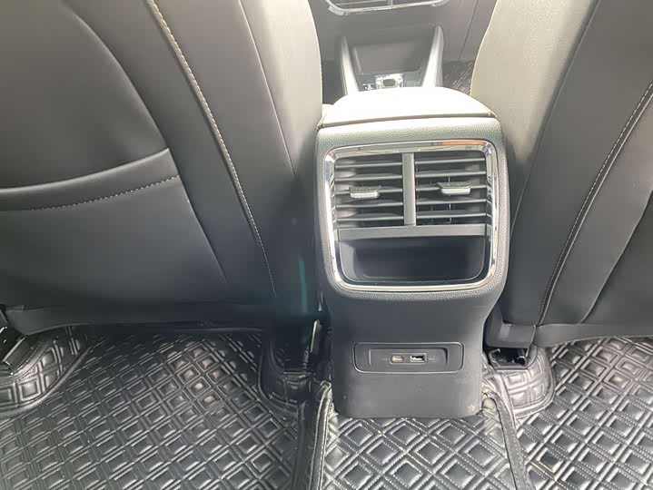 Фото 8 - Skoda Octavia Pro