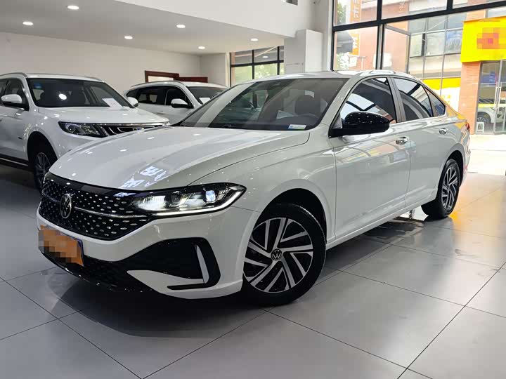 Фото 1 - Volkswagen Lavida