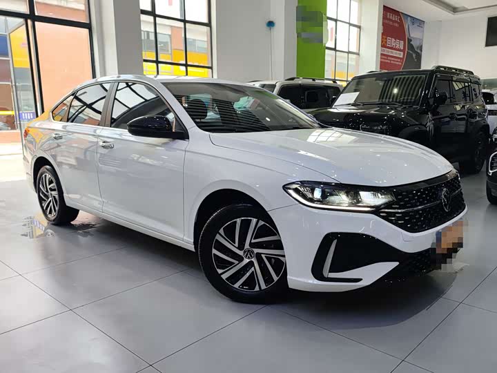 Фото 3 - Volkswagen Lavida