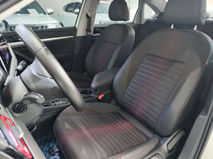 Фото 6 - Volkswagen Lavida