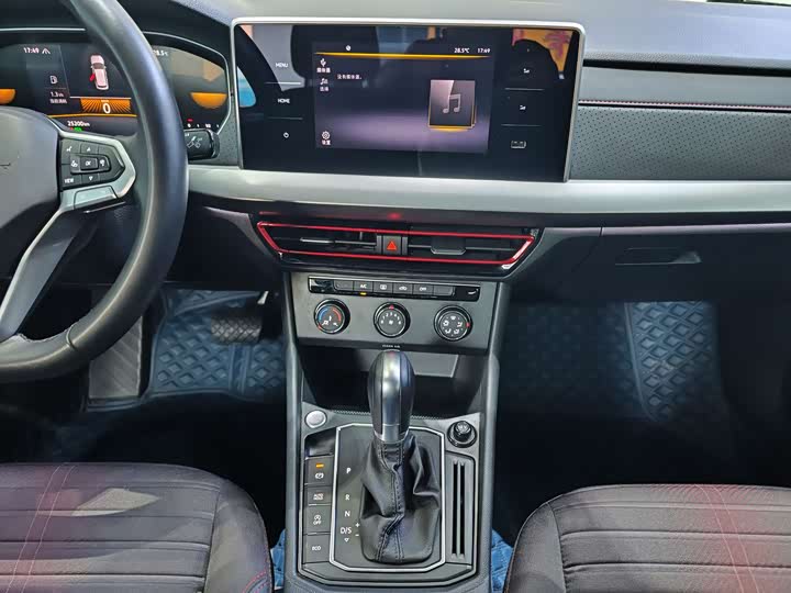 Фото 9 - Volkswagen Lavida