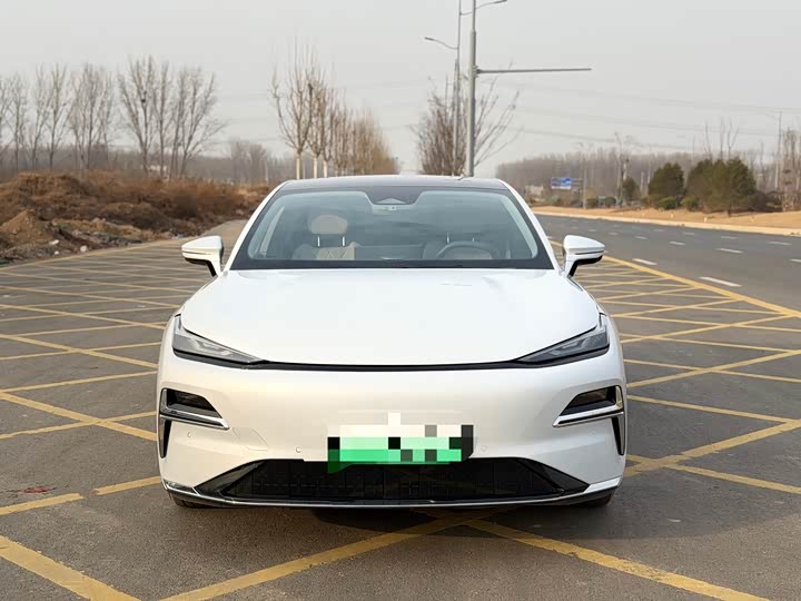 Фото 2 - Geely Galaxy Starshine 8 EM-i