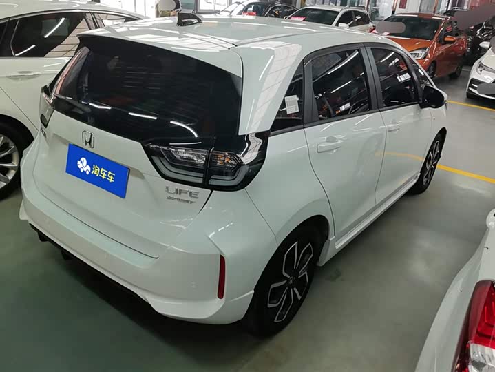 Фото 3 - Honda Life