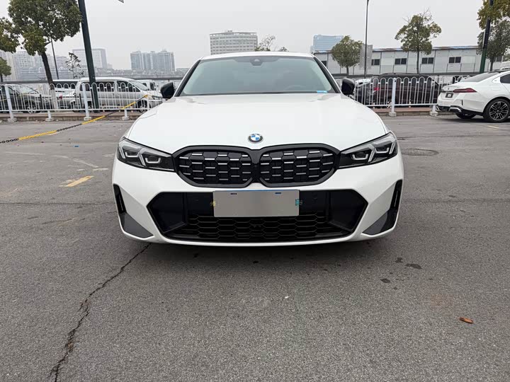 Фото 2 - BMW 3 Series