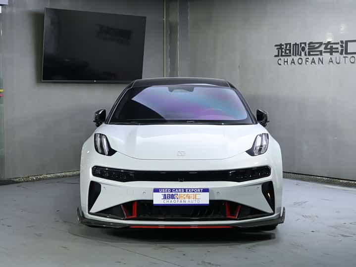 Фото 2 - Zeekr 001 FR