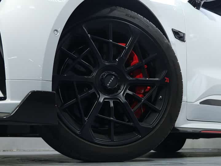 Фото 3 - Zeekr 001 FR