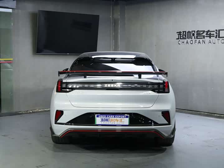 Фото 4 - Zeekr 001 FR