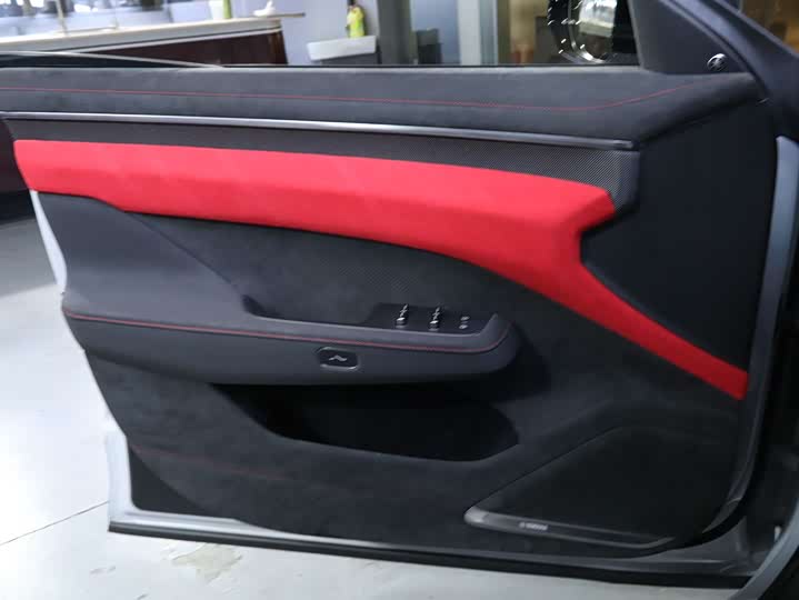 Фото 7 - Zeekr 001 FR