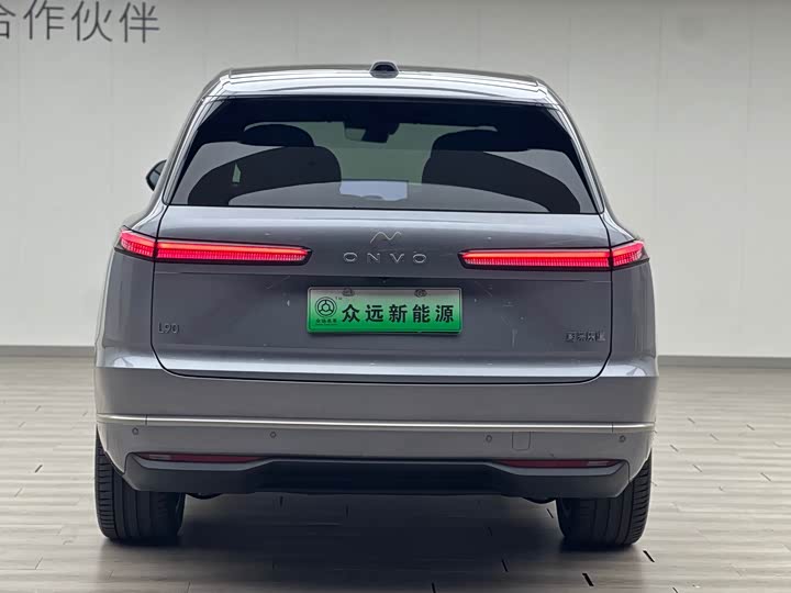 Фото 6 - Nio Onvo L90