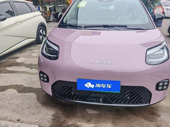 Фото 2 - GAC Aion UT