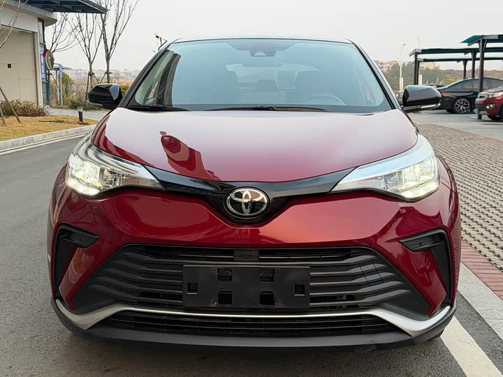 Фото 2 - Toyota Izoa