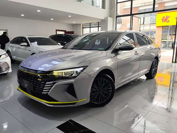 Фото 1 - Dongfeng Aeolus Yixuan Max